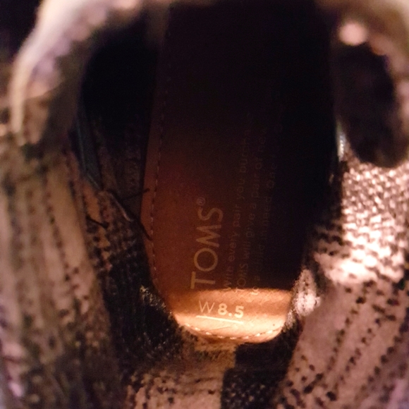Toms lace up boots - Picture 7 of 8